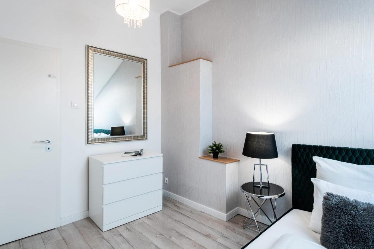 Quiet Very Central & Stylish Apt Budapest Exterior photo